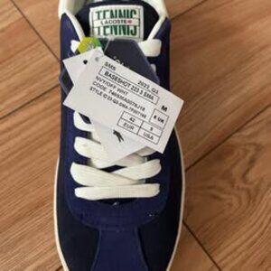 Lacoste Women’s Sneakers – Baseshot model in premium suede leather.